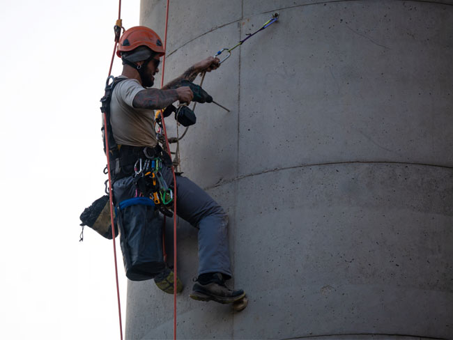 Ascend-Rope-Access-Silo-Cleaning-&-Maintenance
